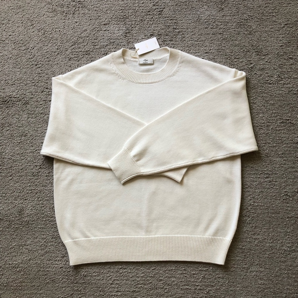 Aritzia Izabbele Crewneck Sweater.NWT. - Picture 2 of 8